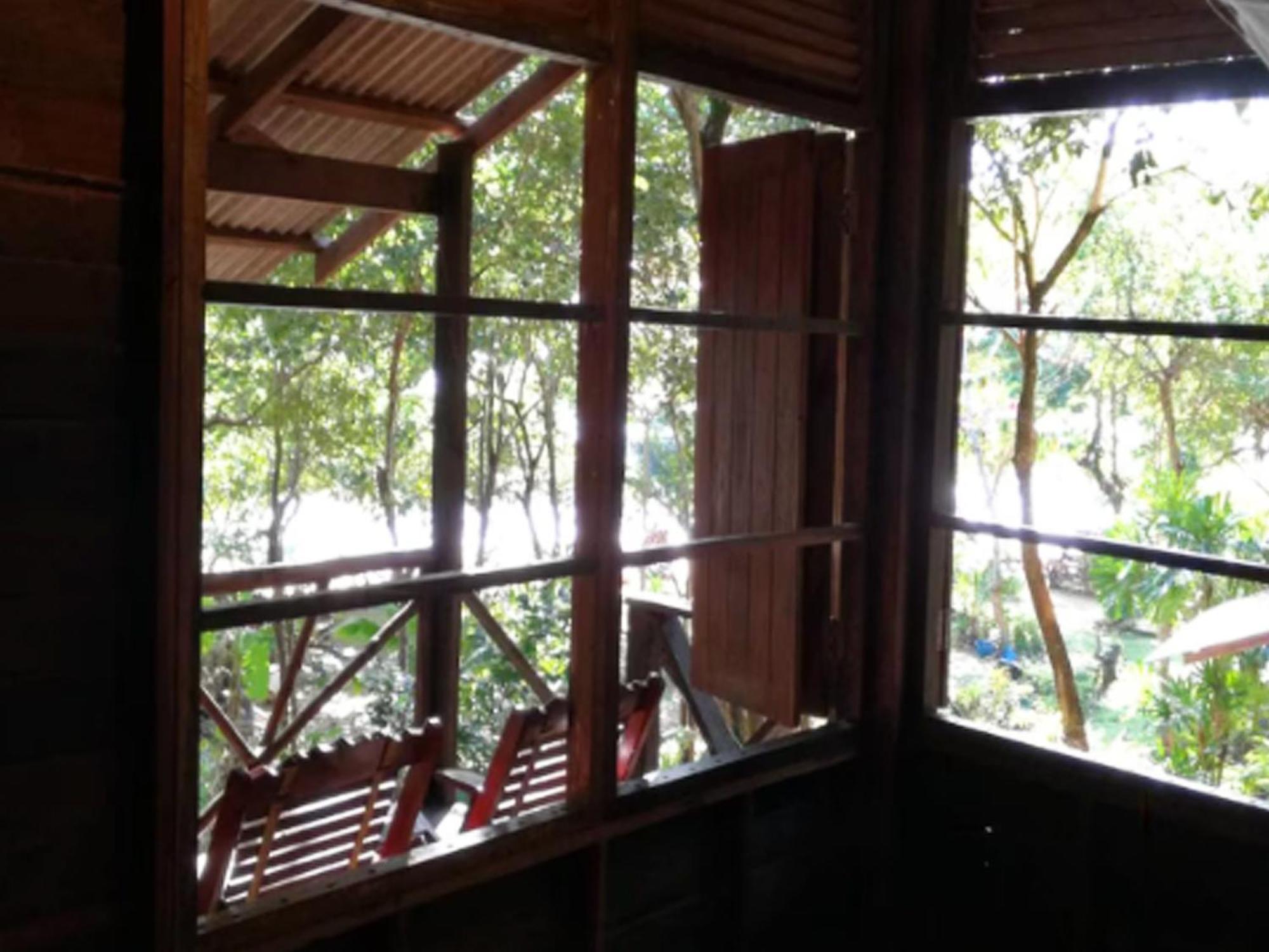 Bonhomie Beach Cottage Koh Jum Exterior foto