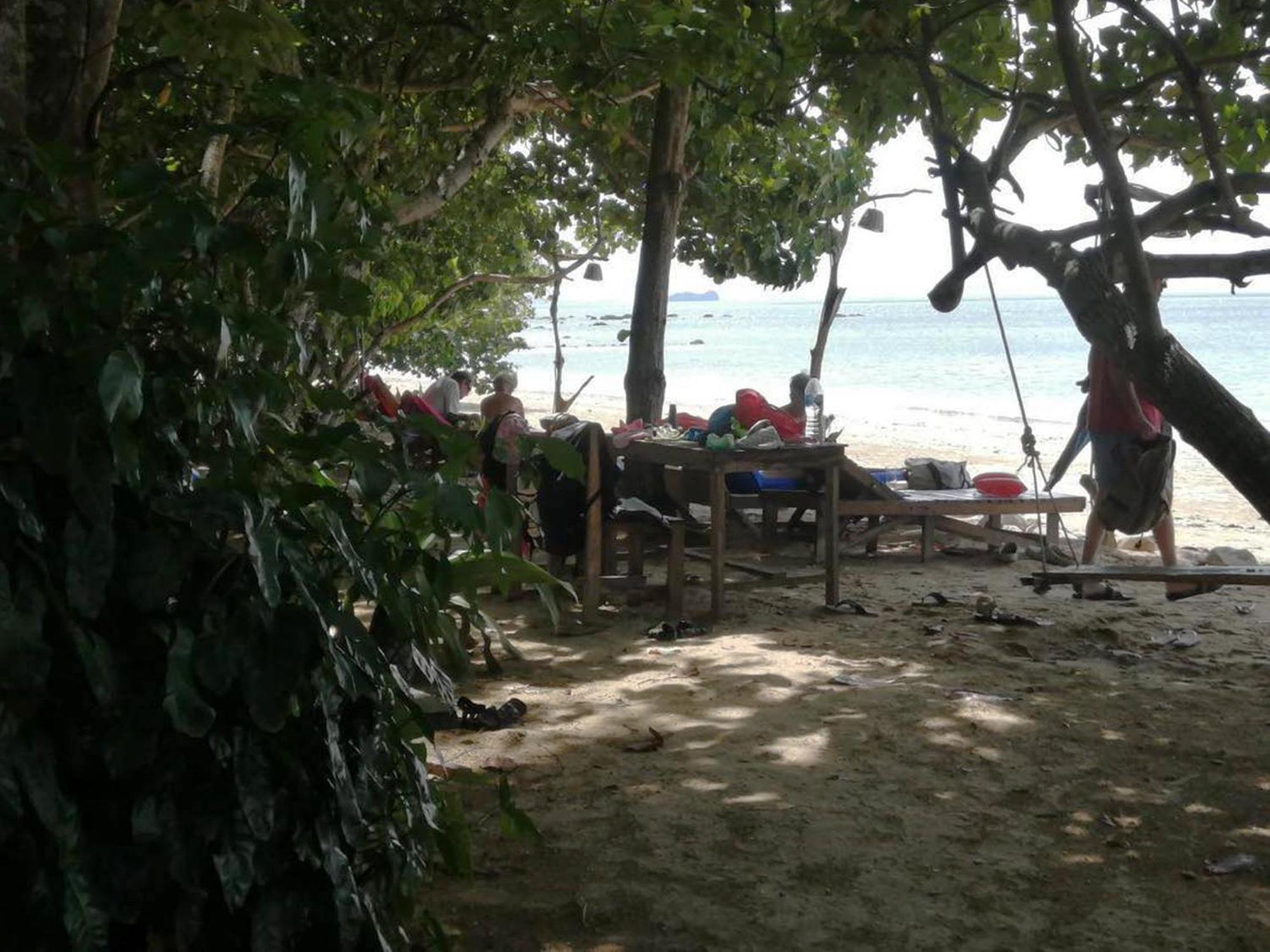 Bonhomie Beach Cottage Koh Jum Exterior foto