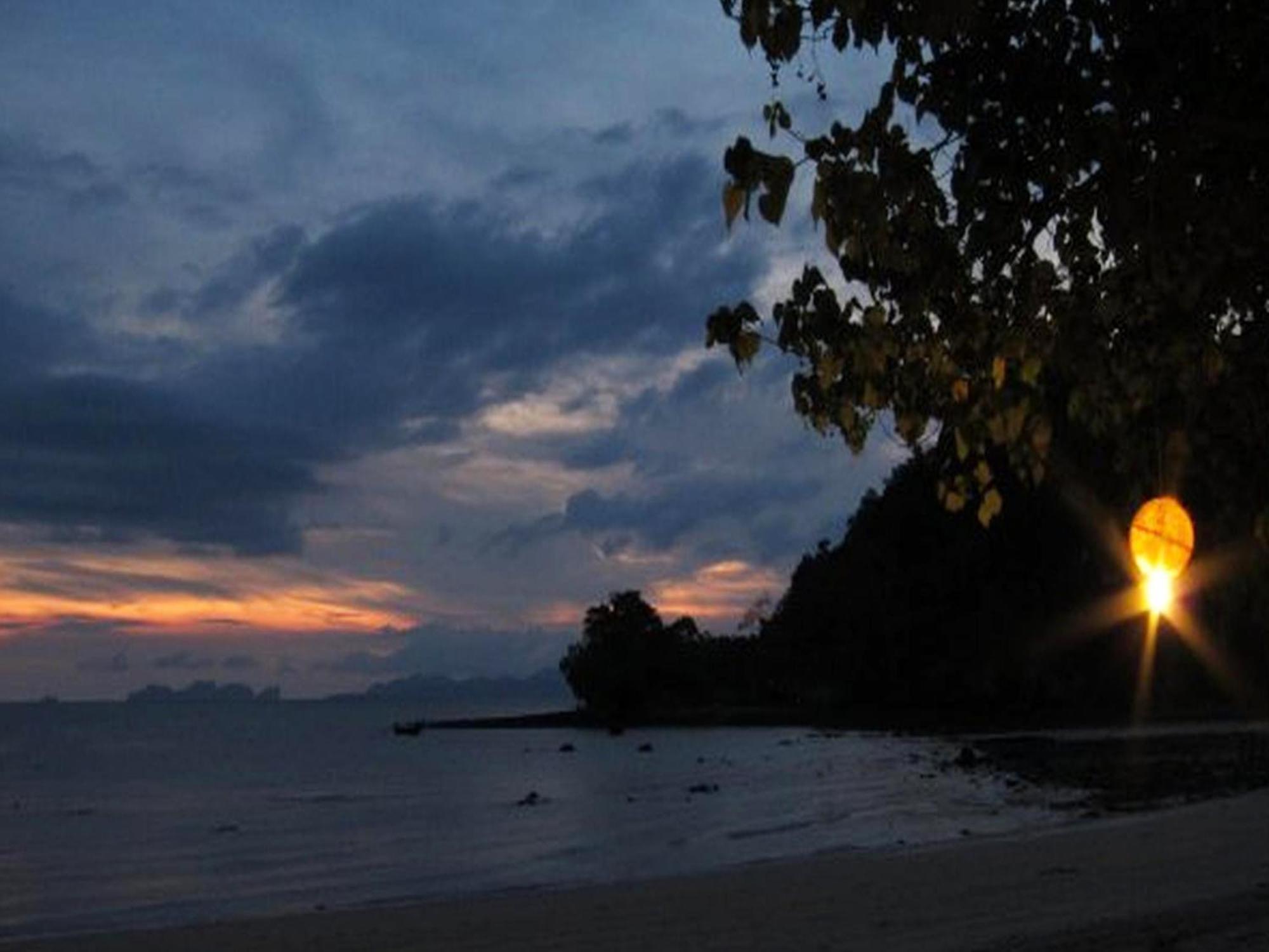 Bonhomie Beach Cottage Koh Jum Exterior foto