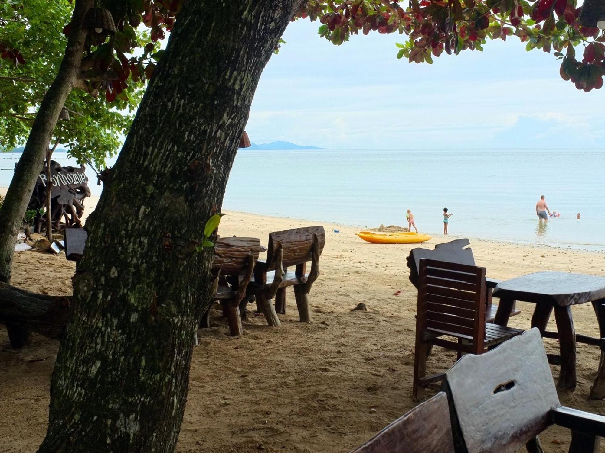 Bonhomie Beach Cottage Koh Jum Exterior foto